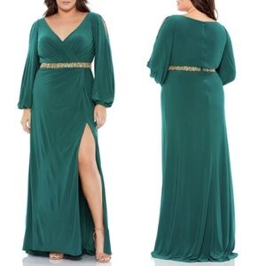 NWT Mac Duggal Long Sleeve Open Cold-Shoulder Faux Wrap Gown in Emerald …